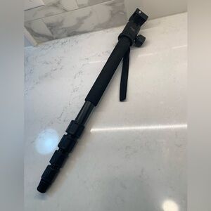 Rocketfish 70” Carbon Fiber Monopod RF MONO70C
